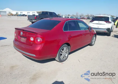 2006 Volkswagen Jetta Tdi z USA, uszkodzony, nr VIN 3VWDT71K56M738929